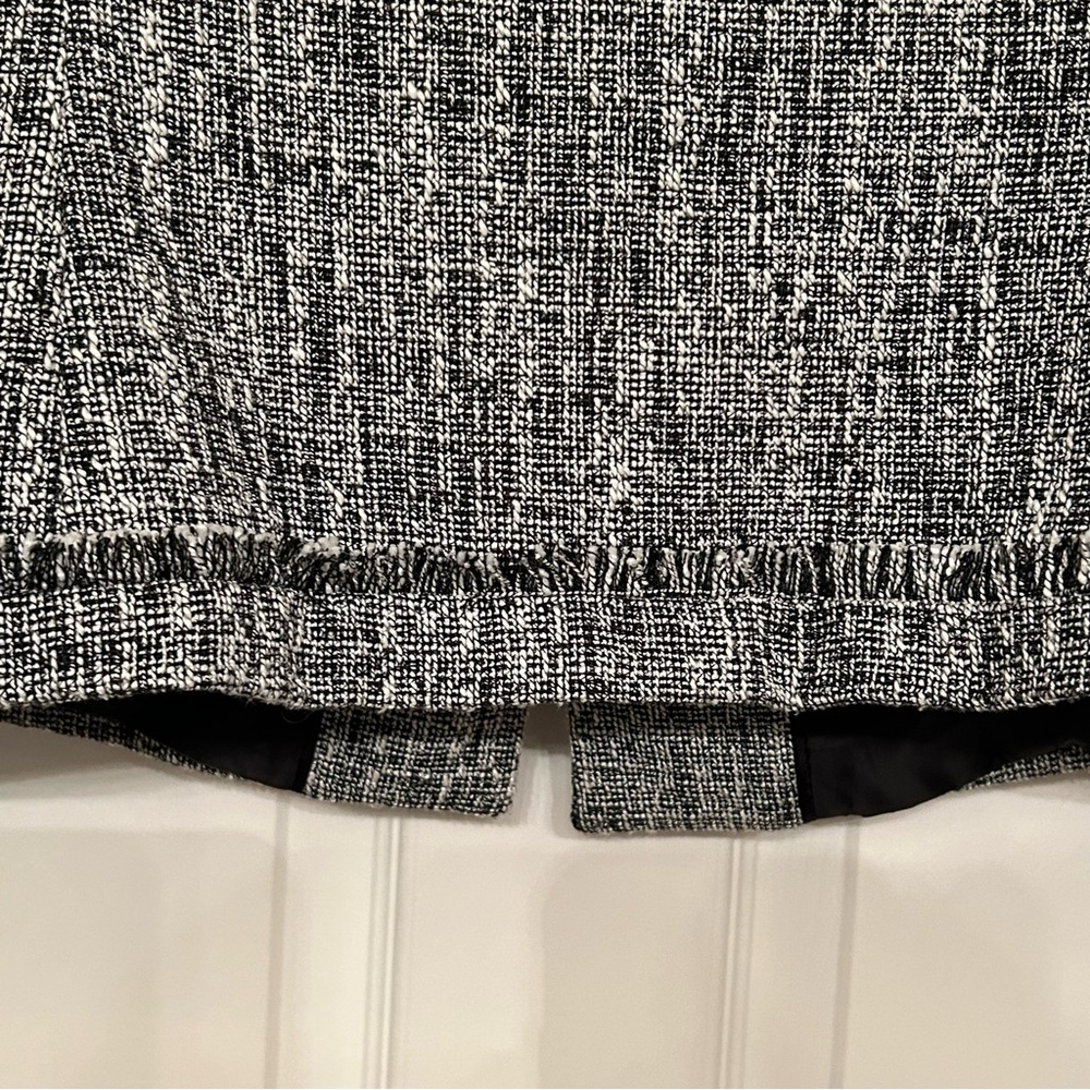 Karl Lagerfeld Black and White Tweed and Fringe Career Blazer Size 10 - Picture 14 of 14